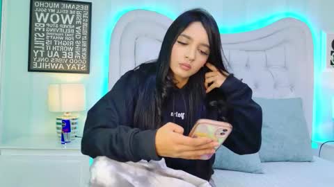 Mia Sweetth online show from October 2025 08:29:02 PM
