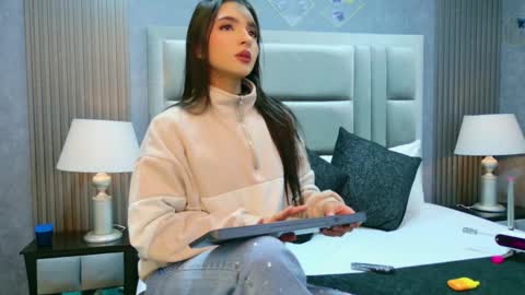 Mia Sweetth online show from January 2026 11:37:01 AM