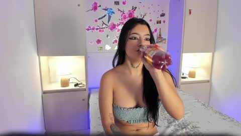 Snapshot of miaturnerr_ chatting on April 2026 01:41:01 PM miaturnerr_ online show from April 2026 01:41:01 PM