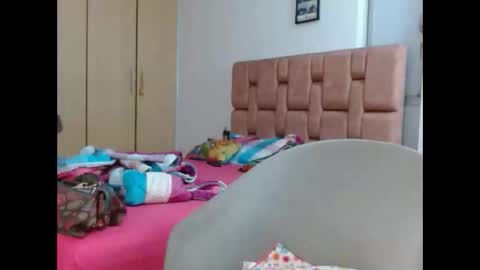 Snapshot of miavanessa_high chatting on February 2026 04:06:01 AM MIA VANESSA online show from February 2026 04:06:01 AM