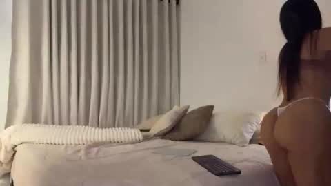 Mia online show from February 2026 02:15:02 PM