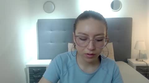 mia vega online show from January 2026 07:59:01 PM