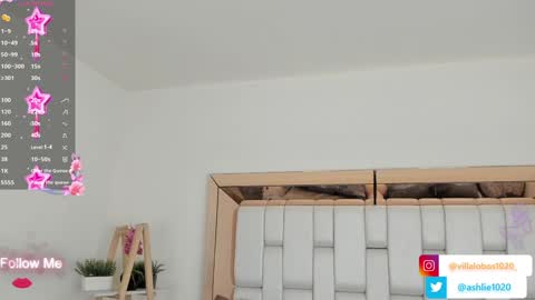 Mia Villalobos online show from January 2025 05:40:01 PM