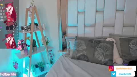 Mia Villalobos online show from February 2025 12:59:01 PM