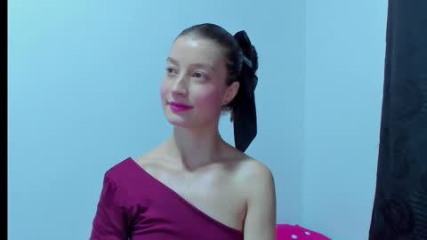  Chloe  online show from October 2025 11:24:02 PM