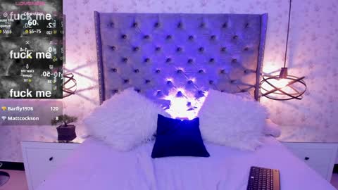 Mia winx  online show from December 2024 04:33:01 AM