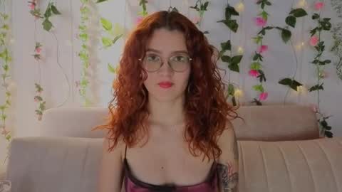 Snapshot of miawinxxx848 chatting on September 2025 09:25:02 PM Mia Winx  online show from September 2025 09:25:02 PM