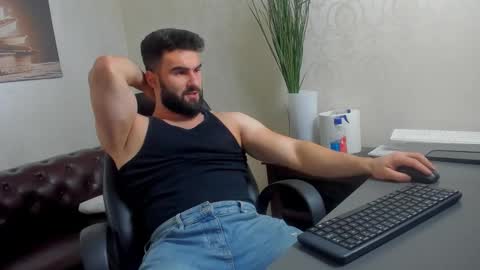 MicahLane online show from November 2025 05:31:02 AM