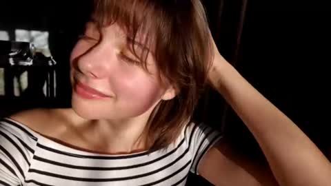 Luna online show from September 2025 01:49:01 PM