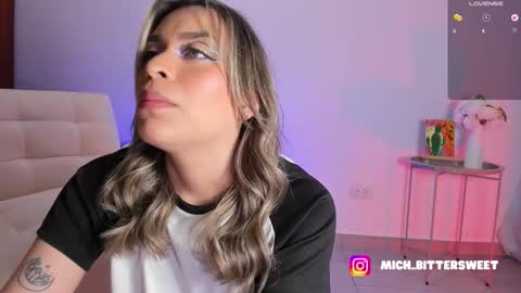 Snapshot of mich_bittersweet chatting on March 2026 12:28:01 AM online show from March 2026 12:28:01 AM