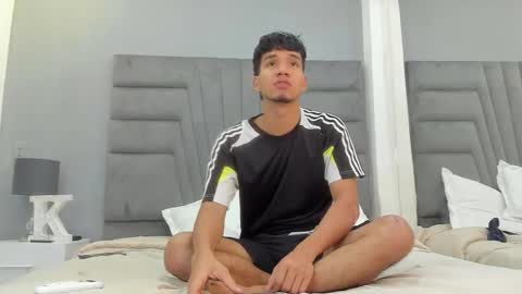 Snapshot of michael__ross chatting on January 2026 11:37:02 AM Michael Ross online show from January 2026 11:37:02 AM