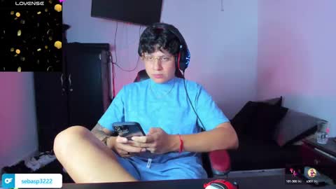 Snapshot of michael_kendall0 chatting on January 2025 12:36:01 AM michael independent model  online show from January 2025 12:36:01 AM