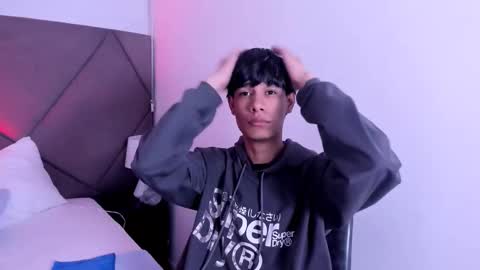 michael_vidal online show from November 2025 07:36:02 PM