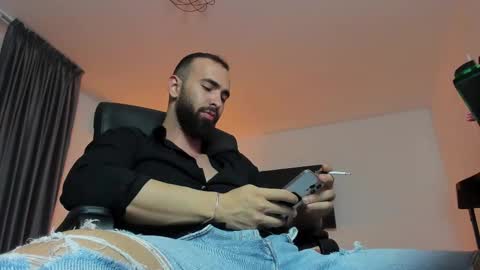 Snapshot of michaelevansx chatting on February 2025 12:30:01 AM MichaelEvansx online show from February 2025 12:30:01 AM