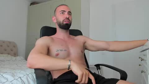 Snapshot of michaelevansx chatting on July 2026 11:23:02 AM MichaelEvansx online show from July 2026 11:23:02 AM