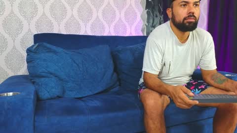 Michaell online show from January 2025 01:08:01 AM