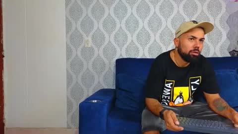 Michaell online show from February 2025 01:21:02 AM