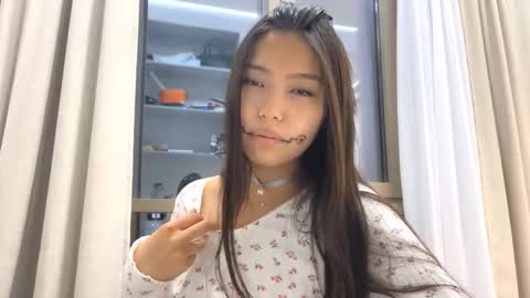 Aidaxo online show from November 2025 08:22:02 PM