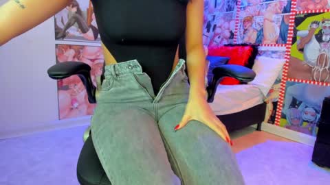 Snapshot of michel_lopez18 chatting on January 2025 10:51:01 AM michel_lopez18 online show from January 2025 10:51:01 AM