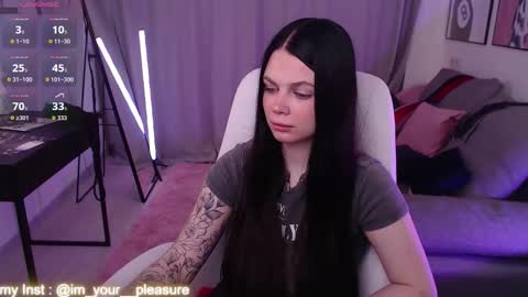 Kate online show from December 2025 01:04:02 AM