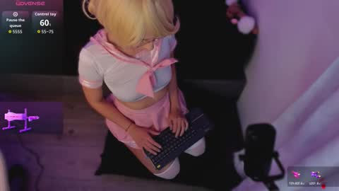 michelle_cutee_ online show from October 2025 08:24:01 AM