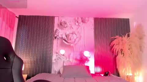 michellepreston_ online show from July 2026 11:49:01 AM