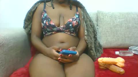 michellevice online show from November 2025 07:37:02 PM