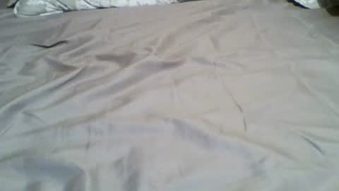 michelpop84 online show from October 2025 09:50:01 PM