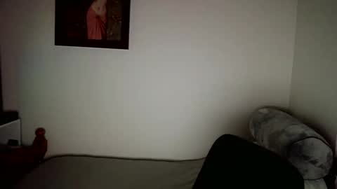 Snapshot of micic3 chatting on May 2026 12:27:01 AM micic3 online show from May 2026 12:27:01 AM