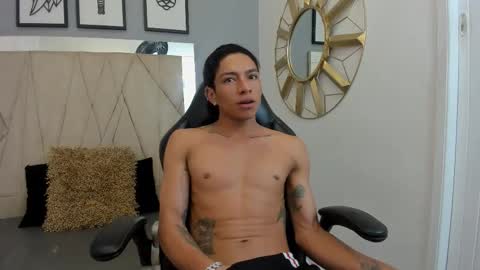 Snapshot of mickey_beasley chatting on September 2025 07:27:02 PM mickey online show from September 2025 07:27:02 PM