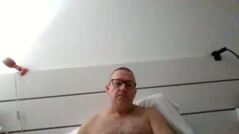 Snapshot of middleton2021 chatting on September 2025 10:21:02 PM middleton2021 online show from September 2025 10:21:02 PM