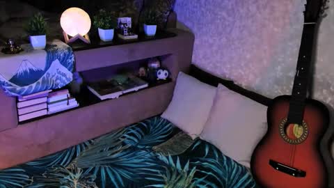 Snapshot of midnight_answer chatting on September 2025 04:08:02 PM Max online show from September 2025 04:08:02 PM