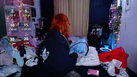 Pola  INDEPENDENT MODEL online show from April 2026 12:46:02 AM