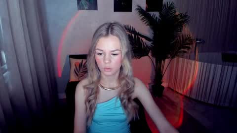 Snapshot of midnighteaura chatting on April 2026 11:26:02 AM midnighteaura online show from April 2026 11:26:02 AM