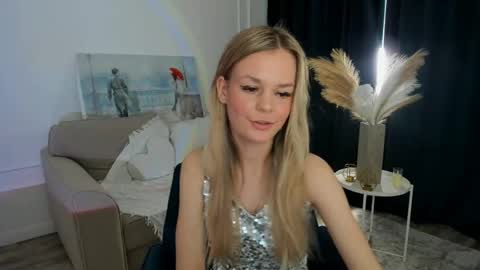 Snapshot of midnighteaura chatting on May 2026 05:05:02 AM midnighteaura online show from May 2026 05:05:02 AM