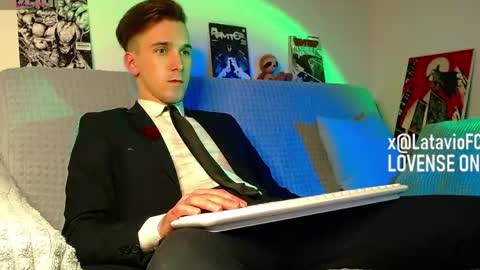 Snapshot of midnighter__ chatting on May 2026 08:27:02 PM Alexey or just Alex online show from May 2026 08:27:02 PM