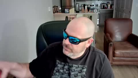 midnightmoonlight777 online show from March 2026 10:25:01 PM