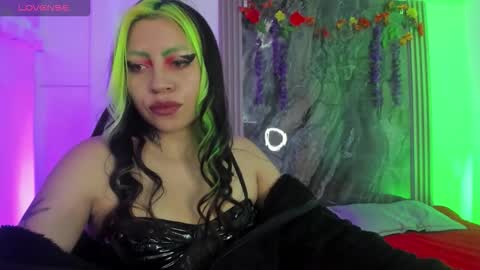 midory_ online show from October 2025 01:55:02 AM