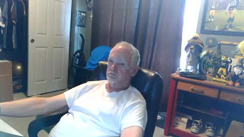 midwestdad09 online show from July 2026 07:49:02 PM