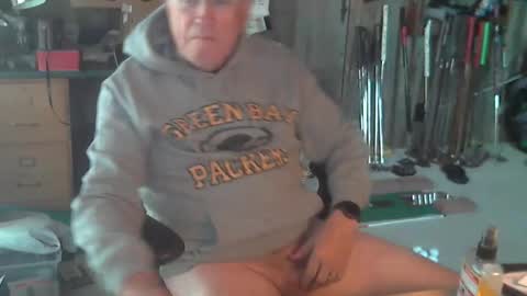Snapshot of midwestman4u2 chatting on October 2025 01:29:01 PM Mid West Man 4U online show from October 2025 01:29:01 PM
