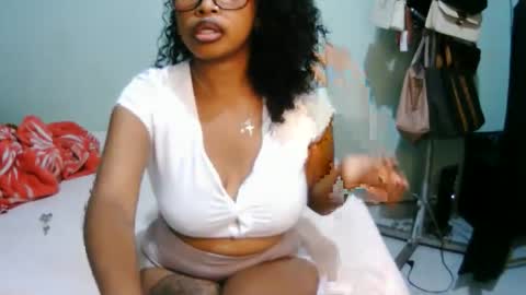 miel_07 online show from February 2026 07:57:02 PM