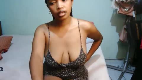 miel_07 online show from April 2026 08:31:02 PM