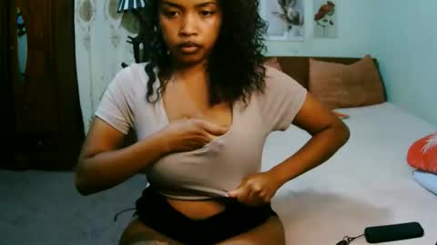 miel_07 online show from April 2026 11:03:02 AM