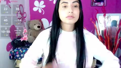 Snapshot of miela_doll chatting on July 2026 12:08:01 PM Nicole online show from July 2026 12:08:01 PM