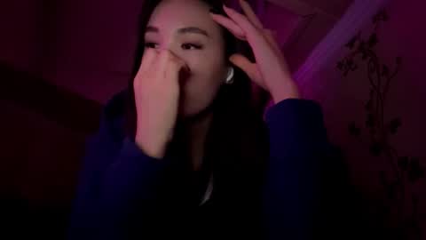 Snapshot of migdaliafenlon chatting on October 2025 02:24:02 PM Nova online show from October 2025 02:24:02 PM