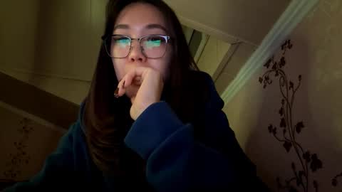 Snapshot of migdaliafenlon chatting on October 2025 02:15:01 PM Nova online show from October 2025 02:15:01 PM