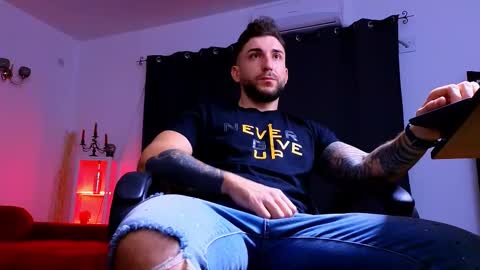 Snapshot of mightyaaron chatting on October 2025 02:41:01 AM MightyAaron online show from October 2025 02:41:01 AM