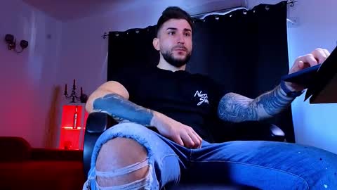 Snapshot of mightyaaron chatting on October 2025 09:57:02 AM MightyAaron online show from October 2025 09:57:02 AM