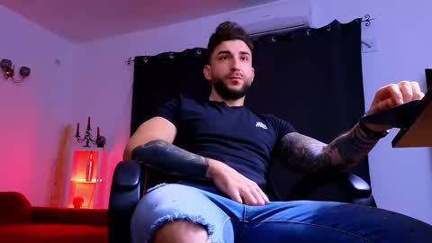 Snapshot of mightyaaron chatting on November 2025 03:28:01 AM MightyAaron online show from November 2025 03:28:01 AM