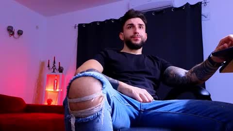 Snapshot of mightyaaron chatting on November 2025 03:27:01 PM MightyAaron online show from November 2025 03:27:01 PM